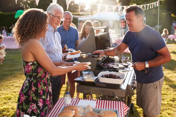 people meeting at outdoor event