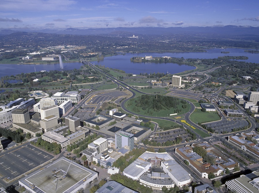 Aerial view of Canberra, capital of Australia (photo: Getty)