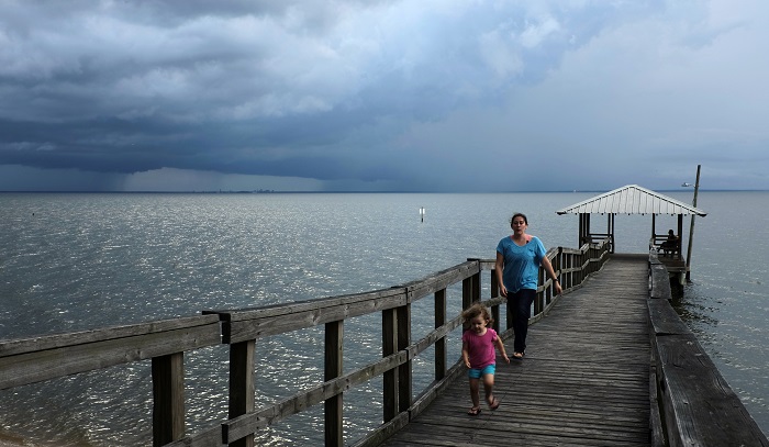 Alabama has a low median income, low cost of living, and, of course, Mobile Bay. (Photo: AP)