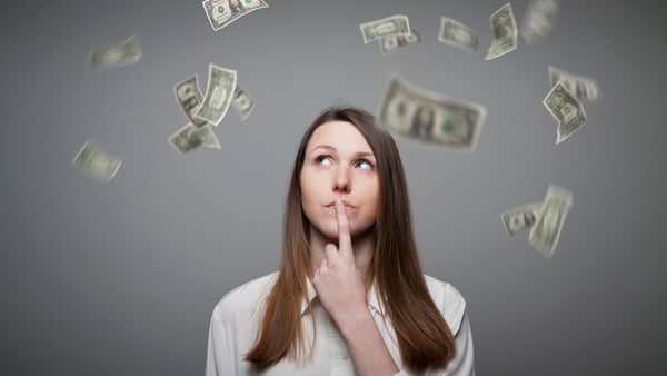 Women are more likely than men to lack confidence in making financial decisions. (Photo: iStock)