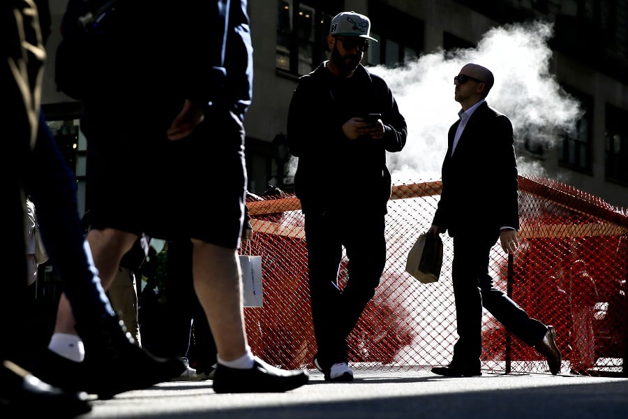 In the richest towns in the U.S., more people have college degrees. (Photo: AP)