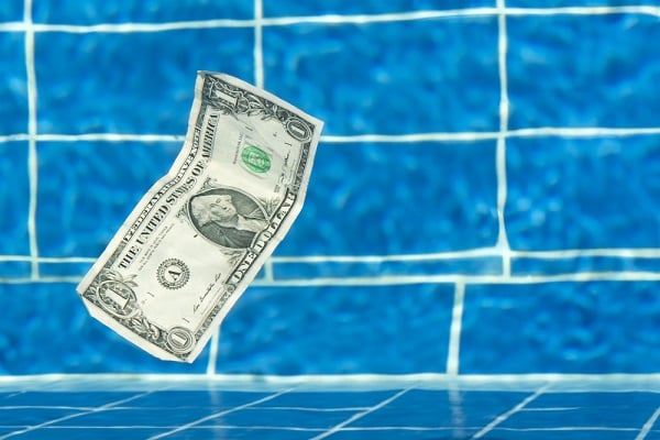 Dollar in pool