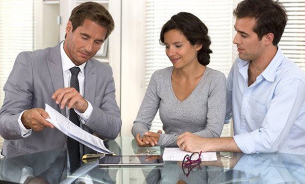 06_Young_Financial_Advisor_Couple_MI