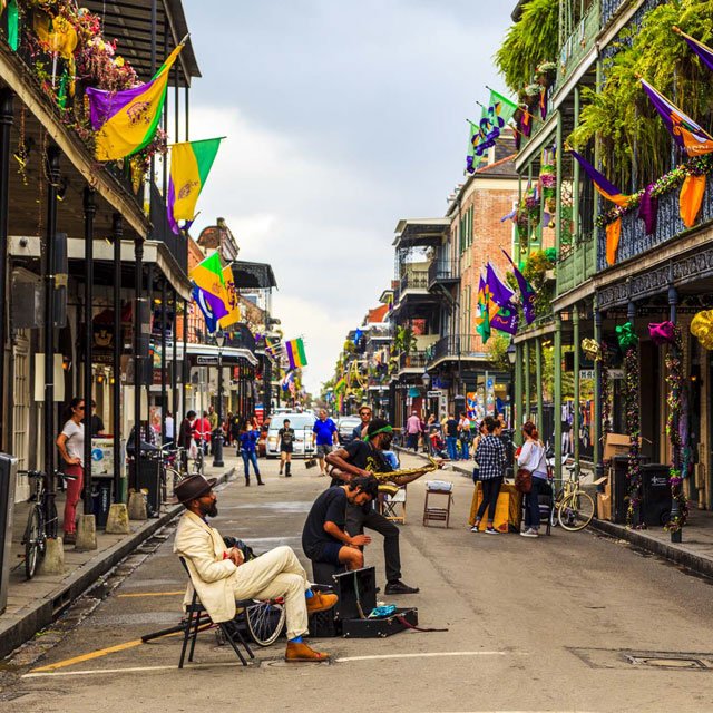 07_Louisiana_Orleans_French_Quarter_Shutter_640x640-1