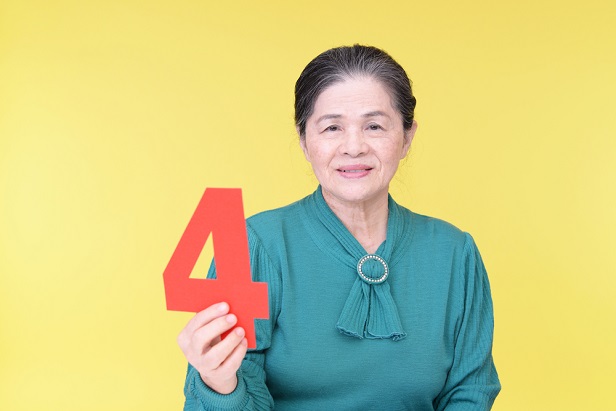 04 older woman number