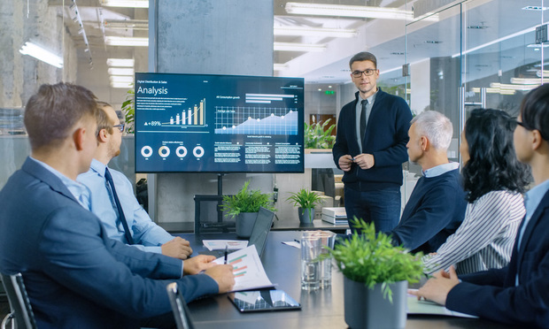 Young,Stock,Trader,Shows,To,The,Executive,Managers,Cryptocurrency,And