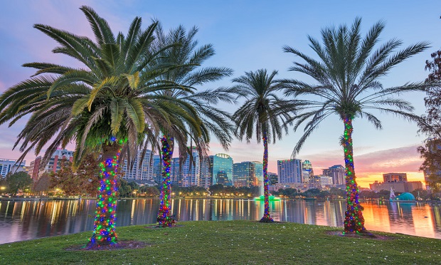 01_Florida Christmas_Adobe Stock
