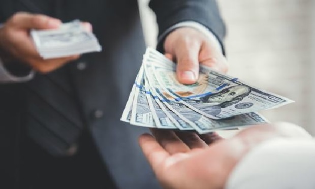 Losing money_Atstock Productions_Adobe Stock