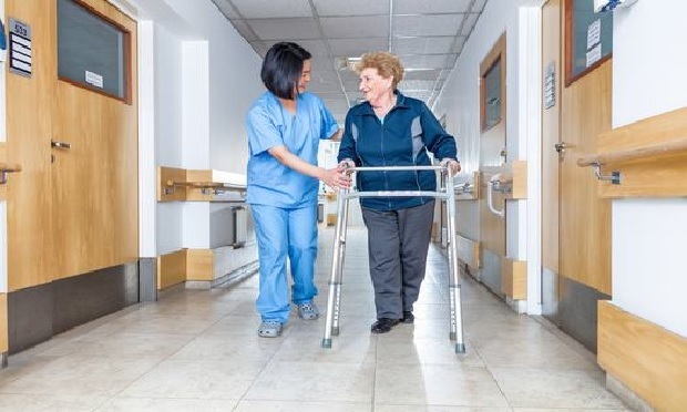 Nurse and patient_GagliardiPhotography_Shutterstock