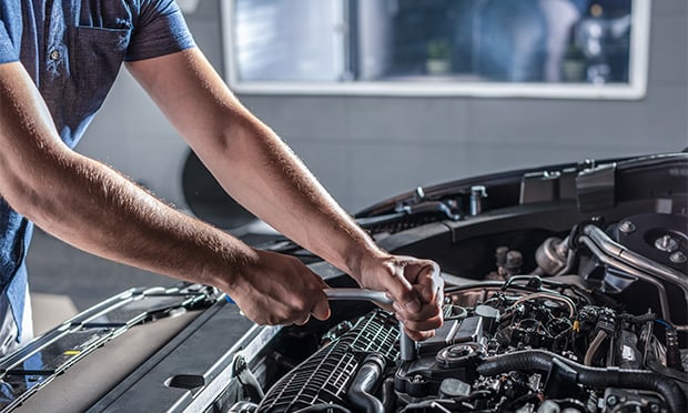 Auto-mechanic-620x372