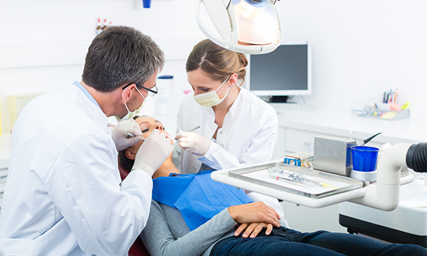 Dentist-620x372