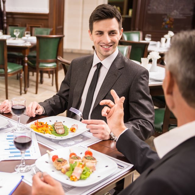 04_Restaurant_Business_Meeting_Dinner_Adobe_640x640