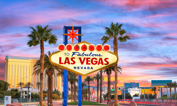 09_Las Vegas Welcome Sign.jpeg-image620x372